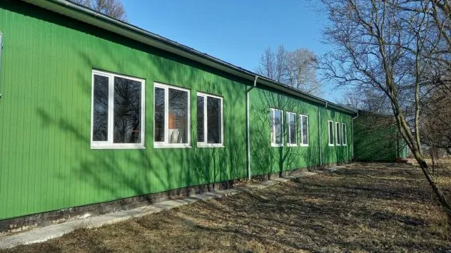Поблизу Рівного столітню школу переобладнали під гуртожиток для переселенців