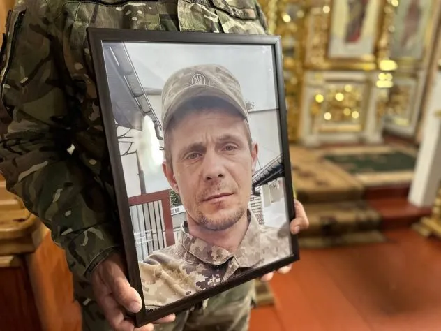 На Рівненщині попрощалися із загиблим Героєм Володимиром Трохимчуком