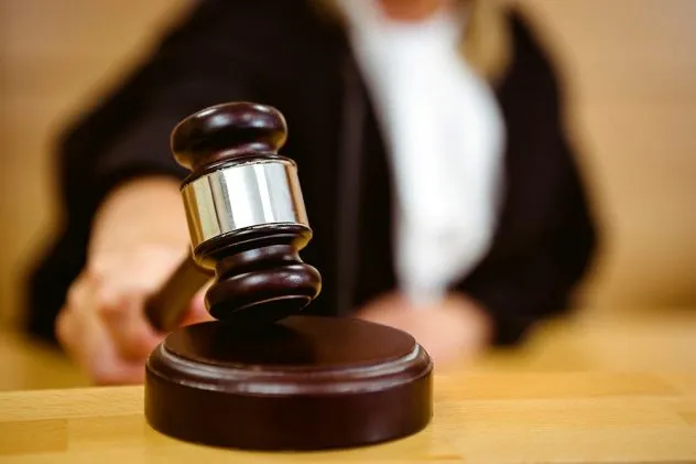 Рівненський апеляційний суд залишив майно, що належить матері колишнього керівника районного ТЦК, під арештом