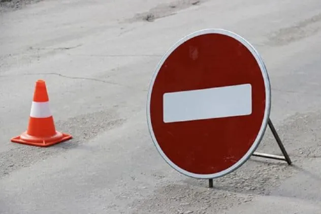 У Рівному обмежено рух на вулиці Вербовій через заміну електроопори