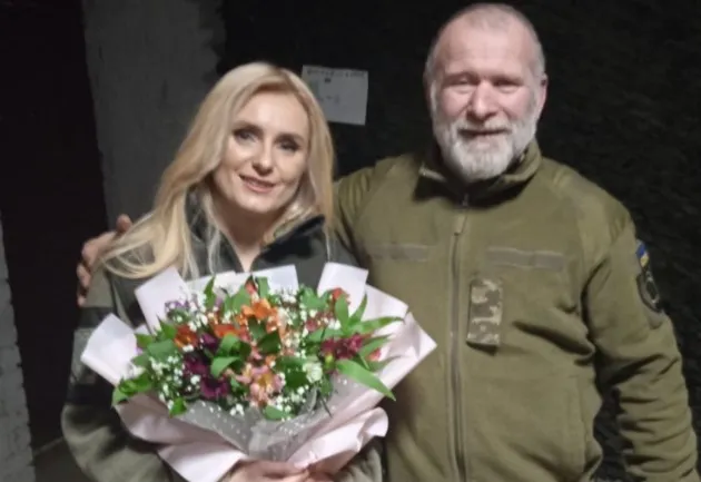 Ігор Михайлович з Рівного будує укриття для армії під обстрілами