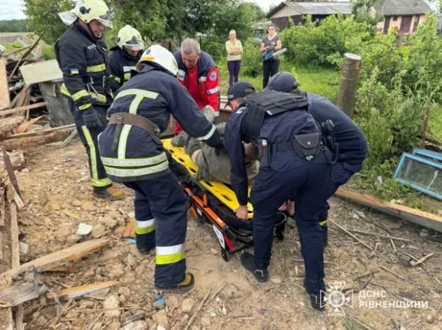 На Рівненщині обвалився будинок: загинув чоловік