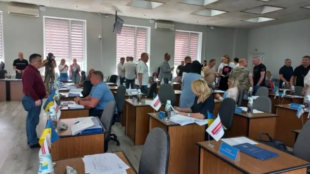 Рівненські депутати обурені преміюванням посадовців