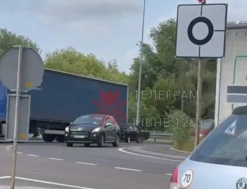 Дві ДТП на вулиці Кулика і Гудачека в Рівному