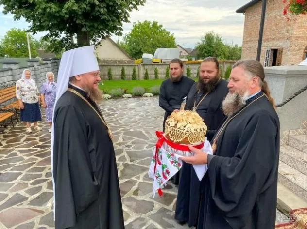 Митрополит Денис Снігірьов відвідав Рівненщину, маючи п’ять підозр