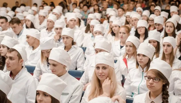 У Рівному стартує навчання лікарів у медичній академії