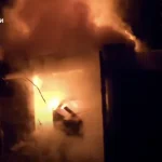 Пожежа у Рівному: знищений автомобіль і пошкоджений гараж