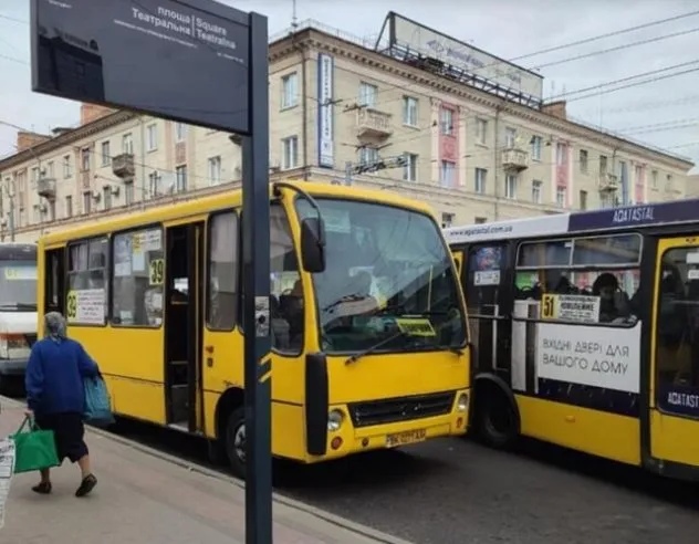 У Рівному загроза транспортного колапсу через нестачу водіїв