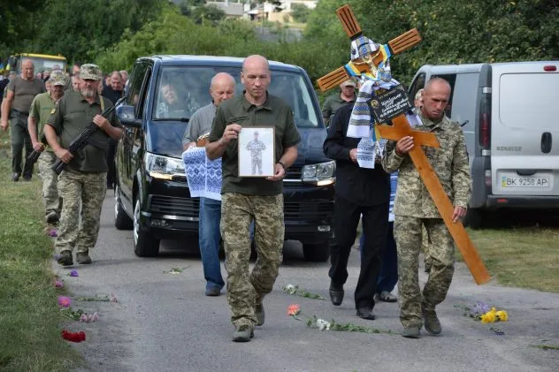 На Рівненщині поховали загиблого захисника Олега Шайдаюка