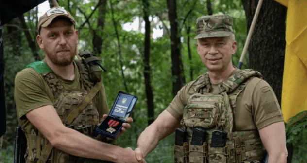 Воїн з Рівненщини Юрій Чорний отримав нагороду від Головнокомандувача