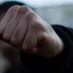 У Рівному блокували автомобіль військових комісарів під час доставки призовника