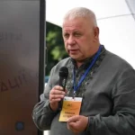 Микола Кучерук спостерігає за зорями у Рівному