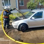 Пожежа в автомобілі Volkswagen у Вараші: причини з’ясовуються