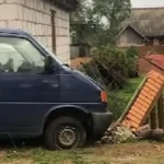 Нетверезі працівники ТЦК влаштували ДТП у селі Трипутні на Рівненщині