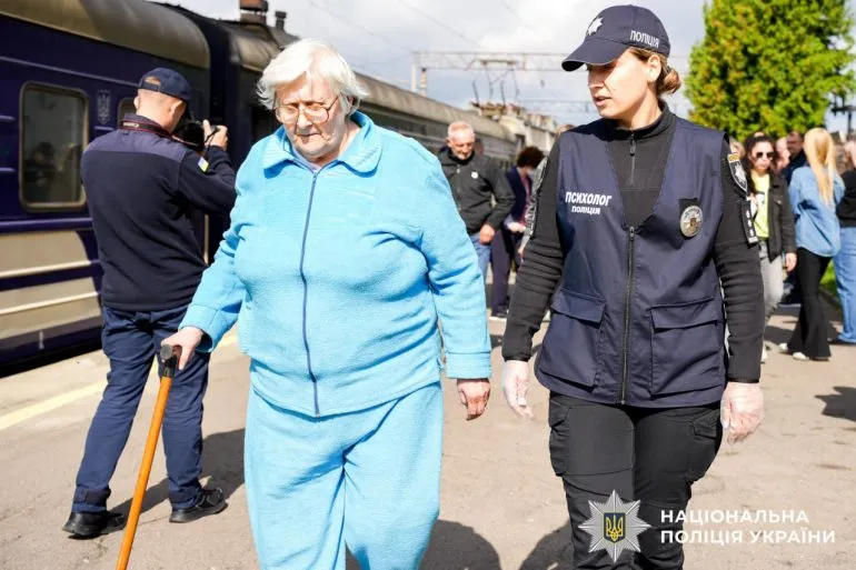 В Ровенской области прибыли два новых эвакуационных поезда