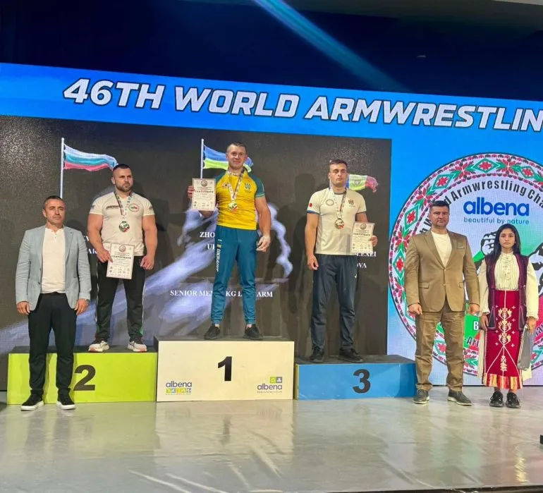 Oleg Zhok Wins World Armwrestling Championship Title in Bulgaria