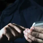 Чоловік у Рівному викрав телефон у знайомого та здав його в ломбард