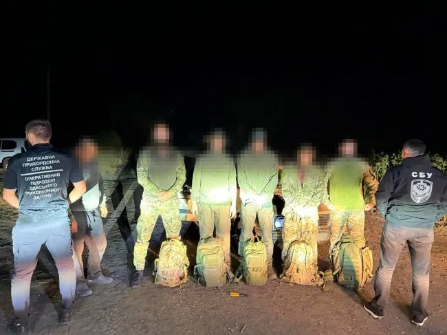 Illegal Exit: Woman Smuggled Men in Military Uniforms to Moldova