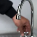 У Рівному боржникам відключають воду за несплату