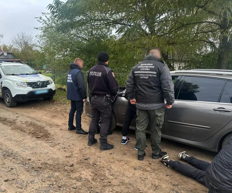 На Волині затримано чоловіка, який намагався переправити нелегалів за кордон