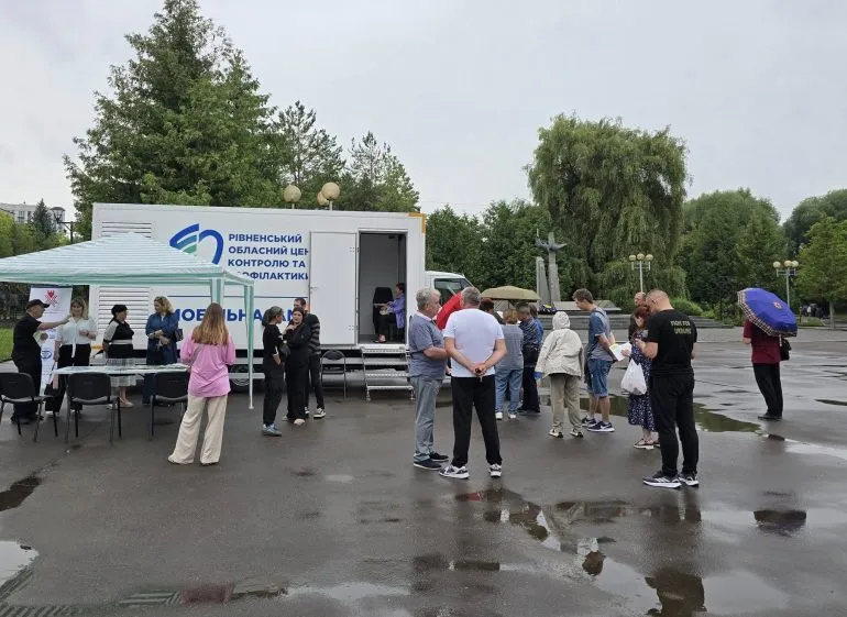 Бесплатное обследование на ВИЧ и гепатиты в Ровно 31 октября