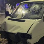 В Ровно пьяный водитель на Volkswagen врезался в электроопору
