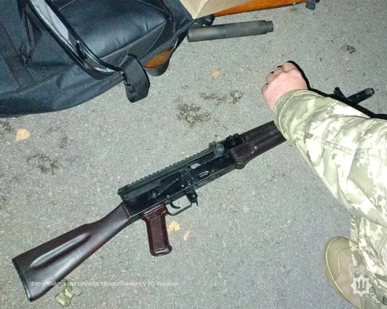 Military Man Detained in Rivne Region for Drugs and Weapons