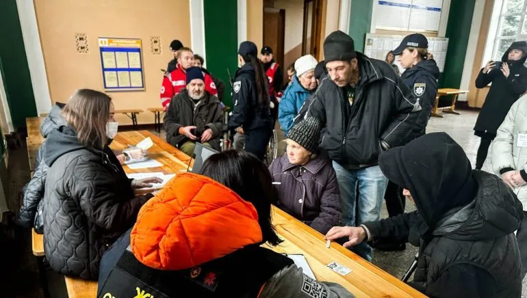 На Рівненщині прибув 38-й евакуаційний потяг з Донеччини