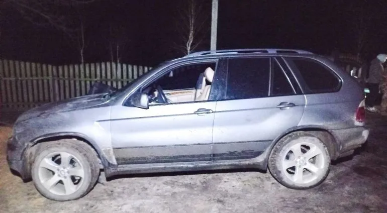 На Рівненщині водій BMW збив пішохода і втік з місця ДТП