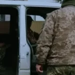 У Рівному представники ТЦК затримали людину, пролунали постріли