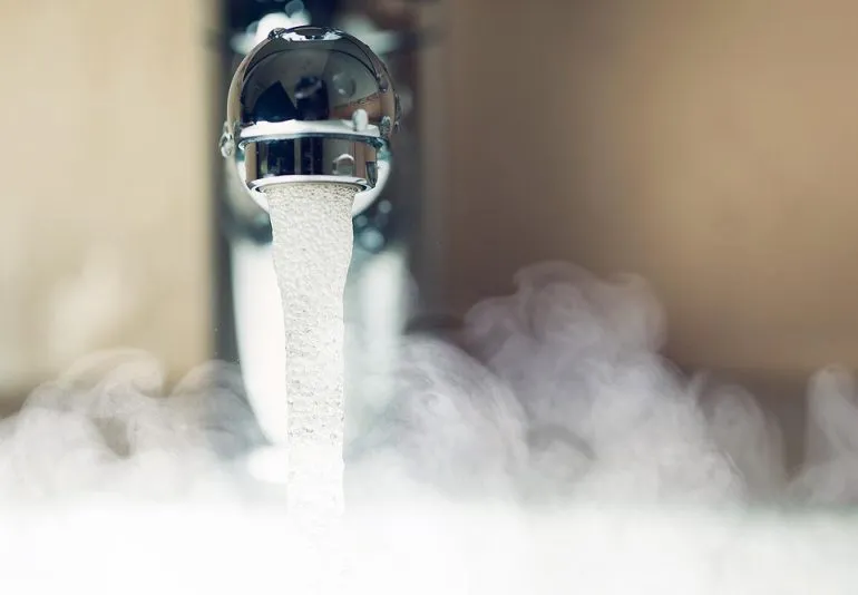 Rivneteplyenergo Begins Supplying Hot Water to Residents’ Apartments