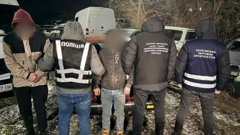 Men Arrested in Rivne Attempting to Smuggle Young Man to Romania