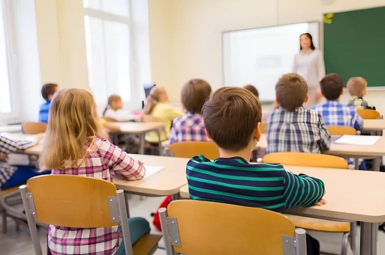 Rivne Schoolchildren Return to Classrooms: In-Person Learning Resumed