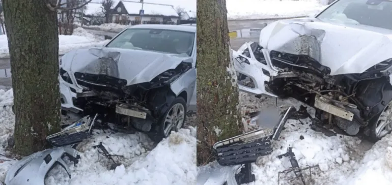 Mercedes-Benz Driver Crashes into Tree in Sarny Due to Alcohol