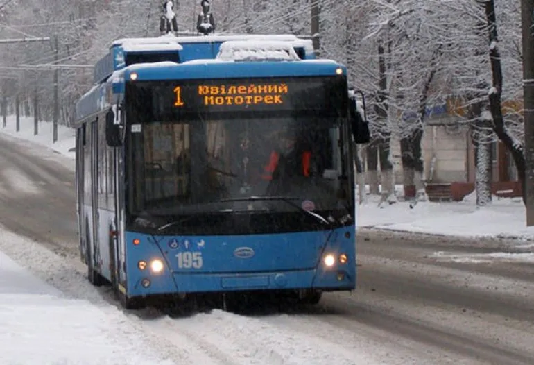 Ровно: Движение троллейбусов восстановлено после заторов