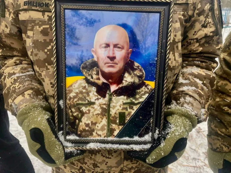 На Рівненщині попрощалися із Захисником України Іваном Рябущицем
