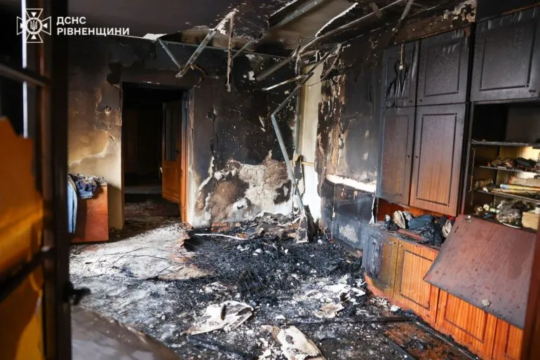 Два человека погибли в результате пожара в Ровно