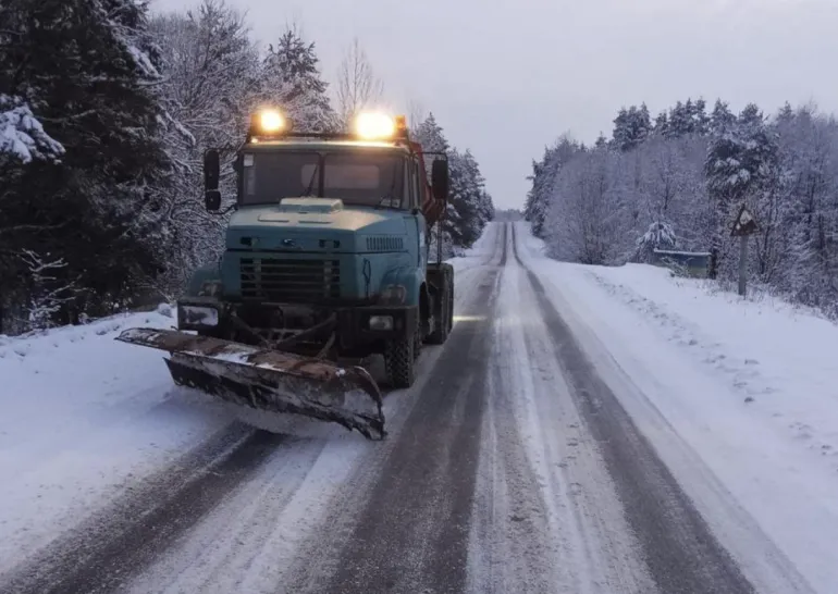 Over 45 Units of Road Equipment Operate in Rivne Region