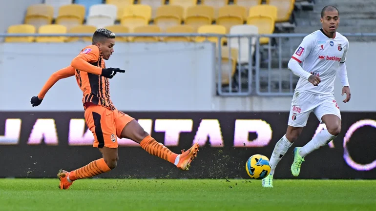 Shakhtar Claims Victory Over Veres in Dramatic Match