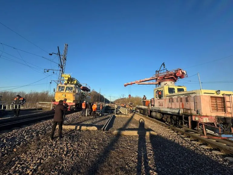 Russia’s Attack on Rivne Region: Damage to Tracks and Restoration of Passenger Services