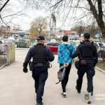 В Ровно мужчина ограбил женщину на рынке