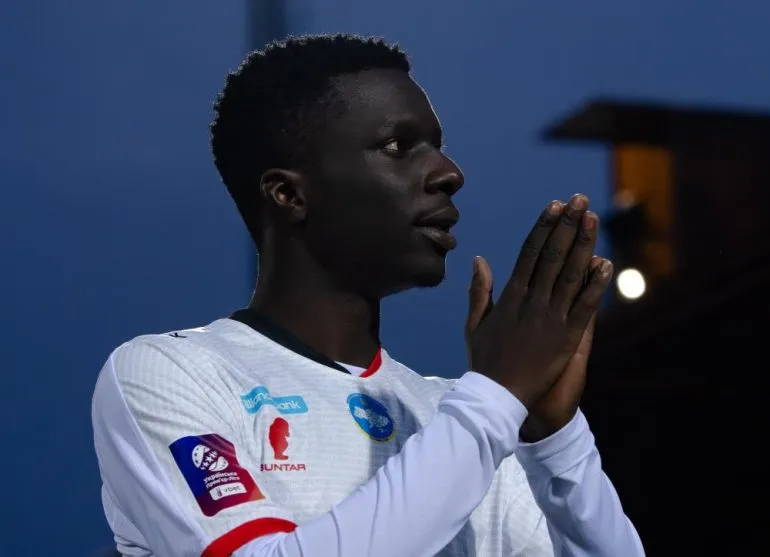 David Niyo Debuts for Veres in Ukrainian Championship Match