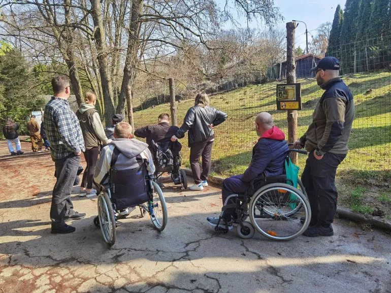 Воины, проходящие реабилитацию, посетили Ровенский зоопарк