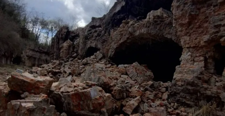 Part of the Tarakaniv Fort Collapses in the Dubno District, Damaging an Architectural Landmark