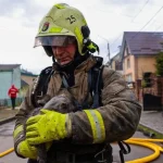 Ликвидация пожара в жилом доме Ровно после атаки дрона