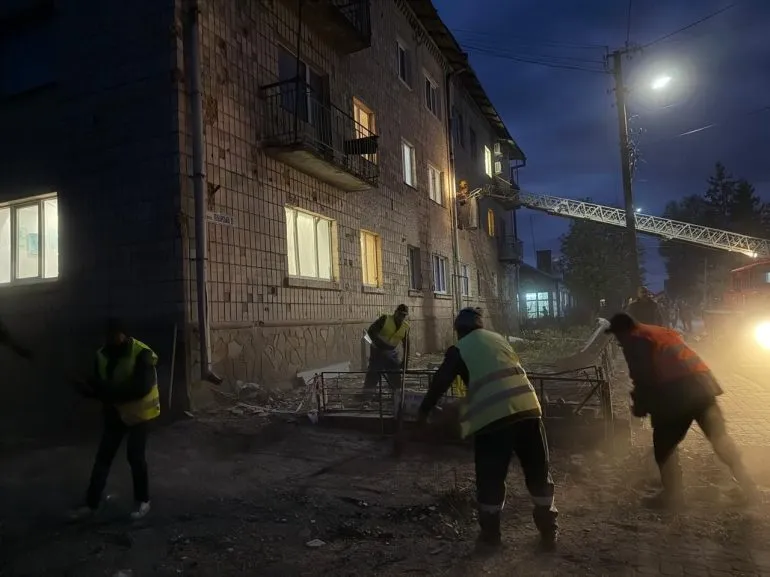 The elimination of the consequences of enemy strikes in Dubno continues