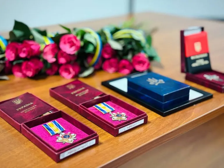 На Рівненщині вшанували пам’ять загиблих захисників посмертними нагородами