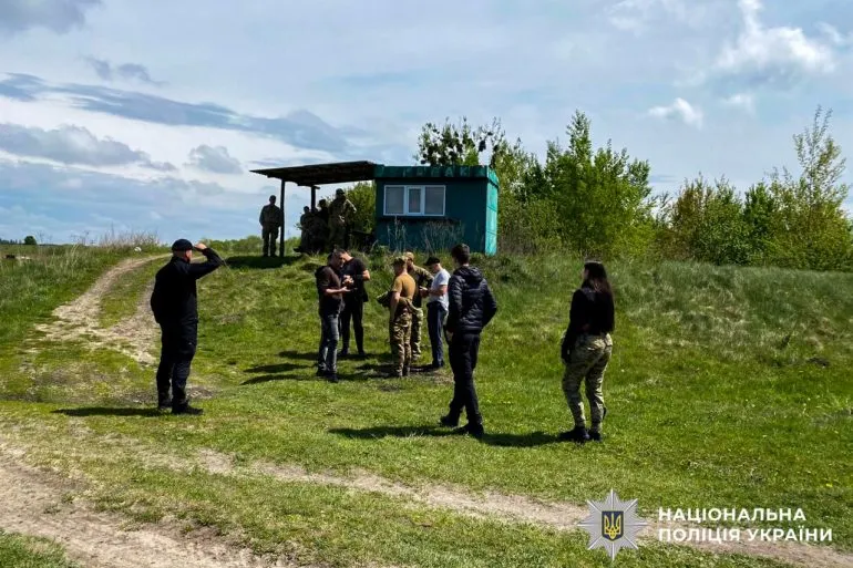 На Рівненщині тривають пошуки зниклого підлітка Романа Кирилюка