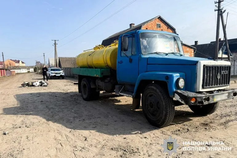 Accident in Rivne Region: Motorcyclist Without a License Crashed into a Truck