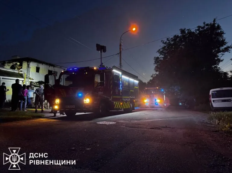 Fire in Rivne: residential building in the private sector burned